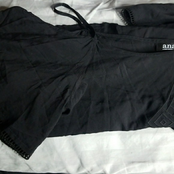 Blouse - Picture 2 of 3